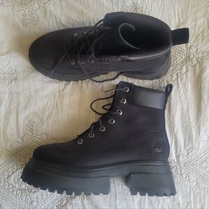Timberland Sky 6in Platform Boots In Black